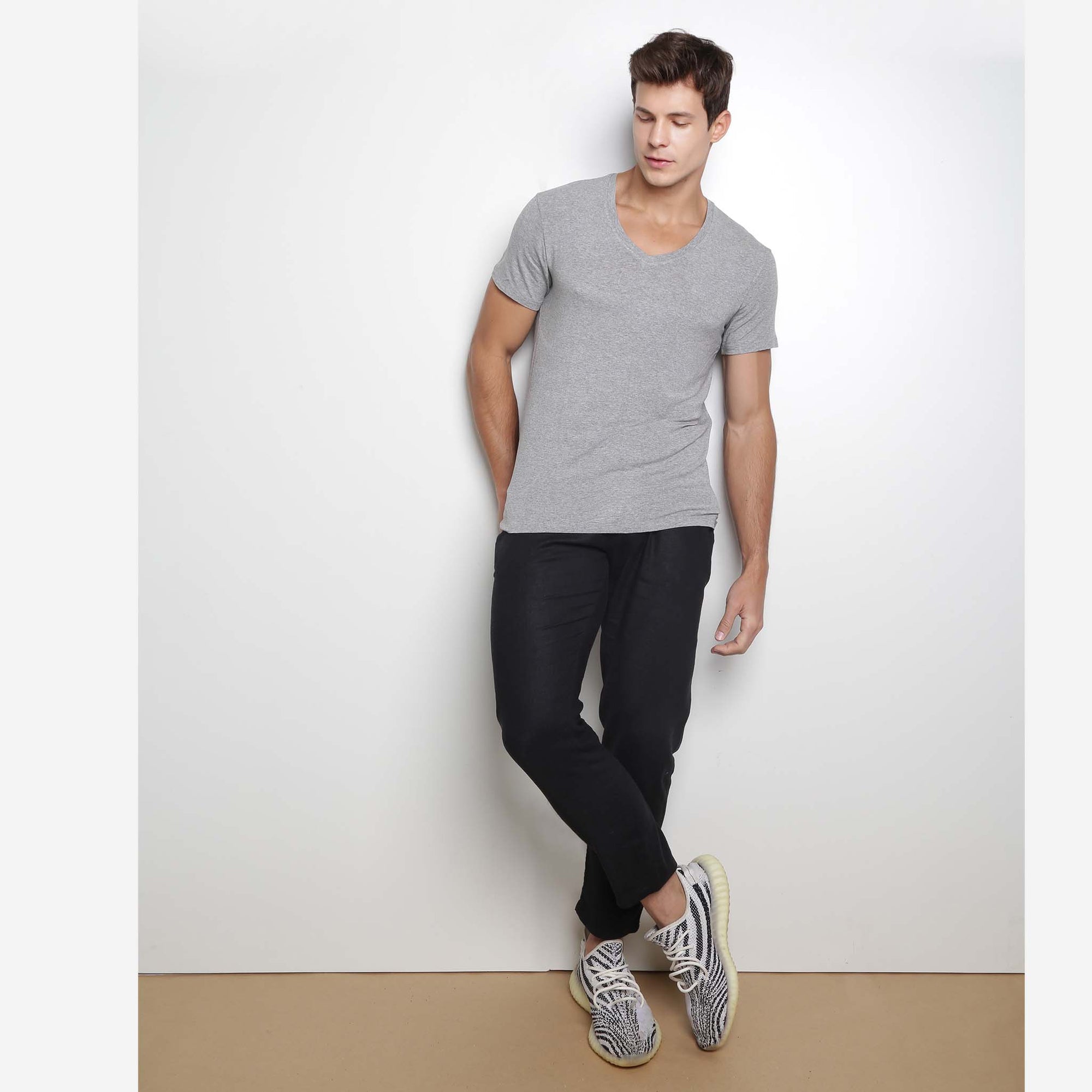 Camiseta The V Cinza